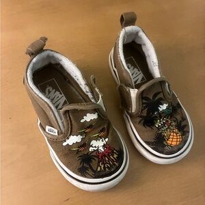 Baby boys Vans slip on shoes 6.5